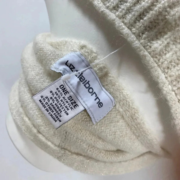 NWT Liz Claiborne Women’s Pointelle V-Neck Cream Sweater with Scarf Size XL - Picture 8 of 8